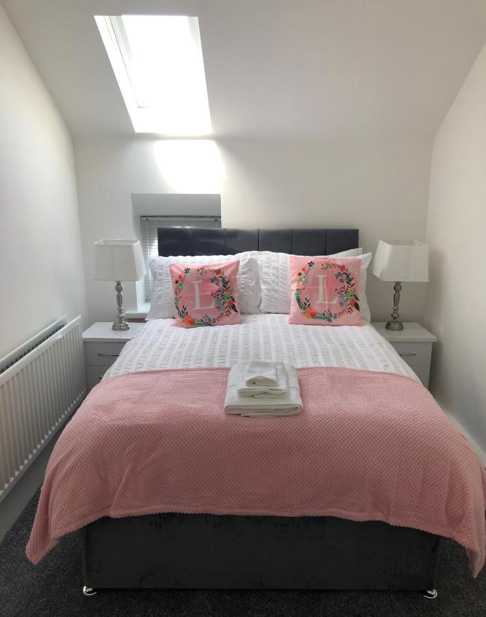 Ballycastle Town Centre Studio Apartment Exterior photo